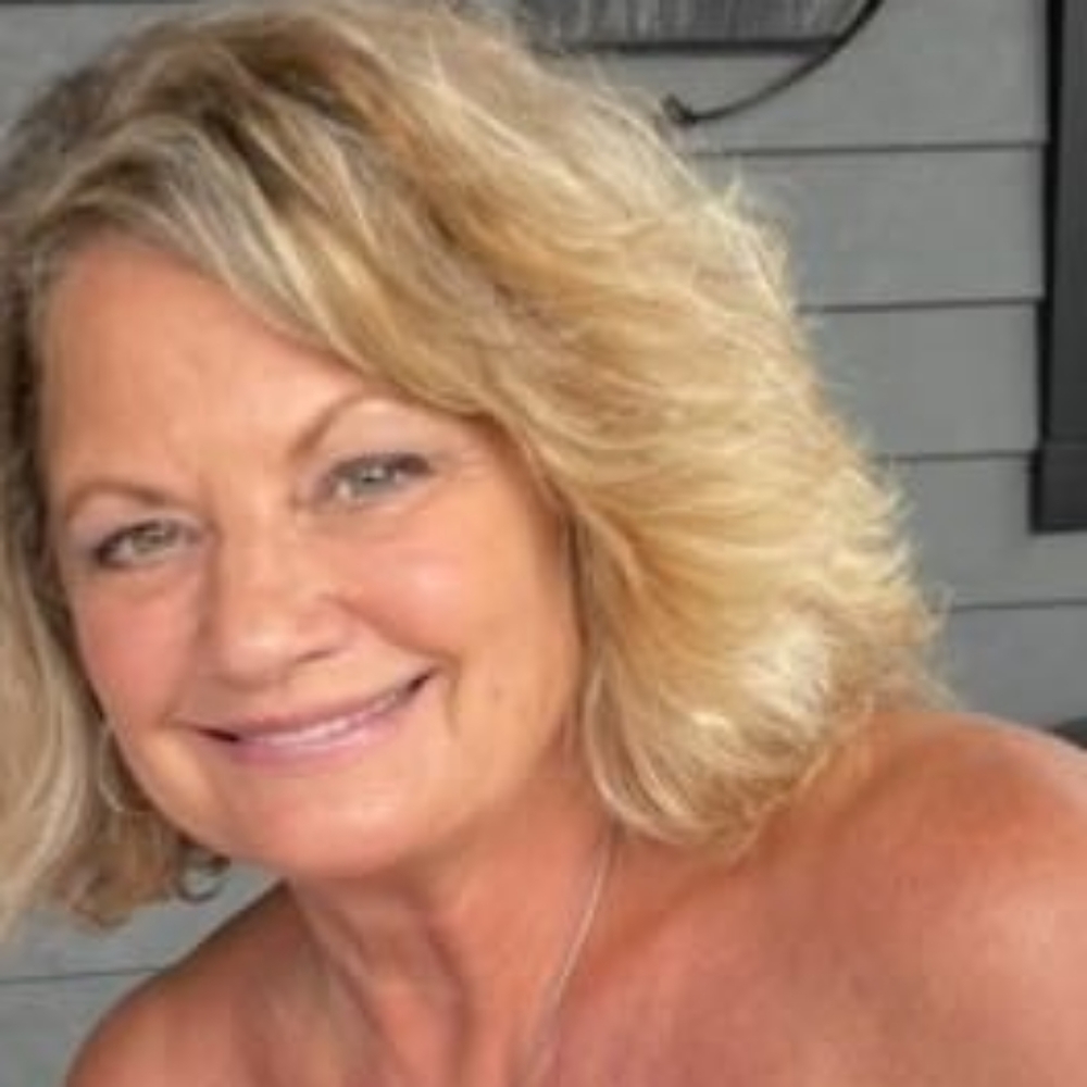 Meet your Posher, Lori